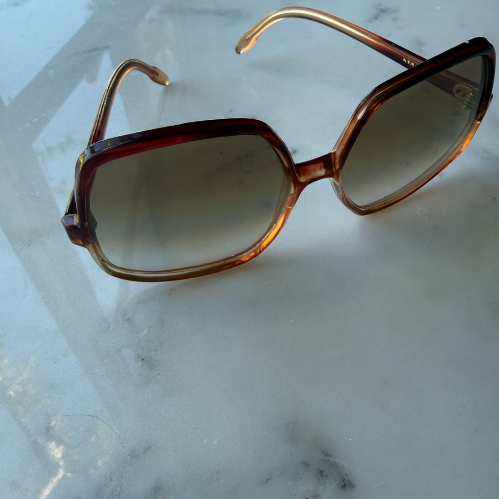 Vintage 70s Style Square Sunglasses - Picture 3 of 5